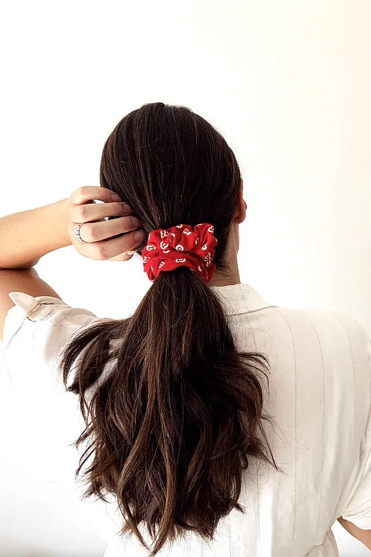 The Zero-Waste Scrunchie